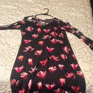 Roz &Ali Floral Black and Red Dress